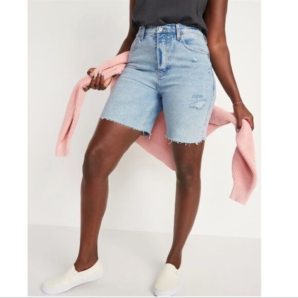 Old Navy Extra High Waisted Straight Button Fly Cut Off Jean Shorts - Picture 1 of 10
